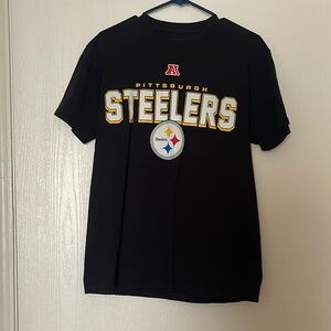 A black Pittsburgh Steelers tee shirt
